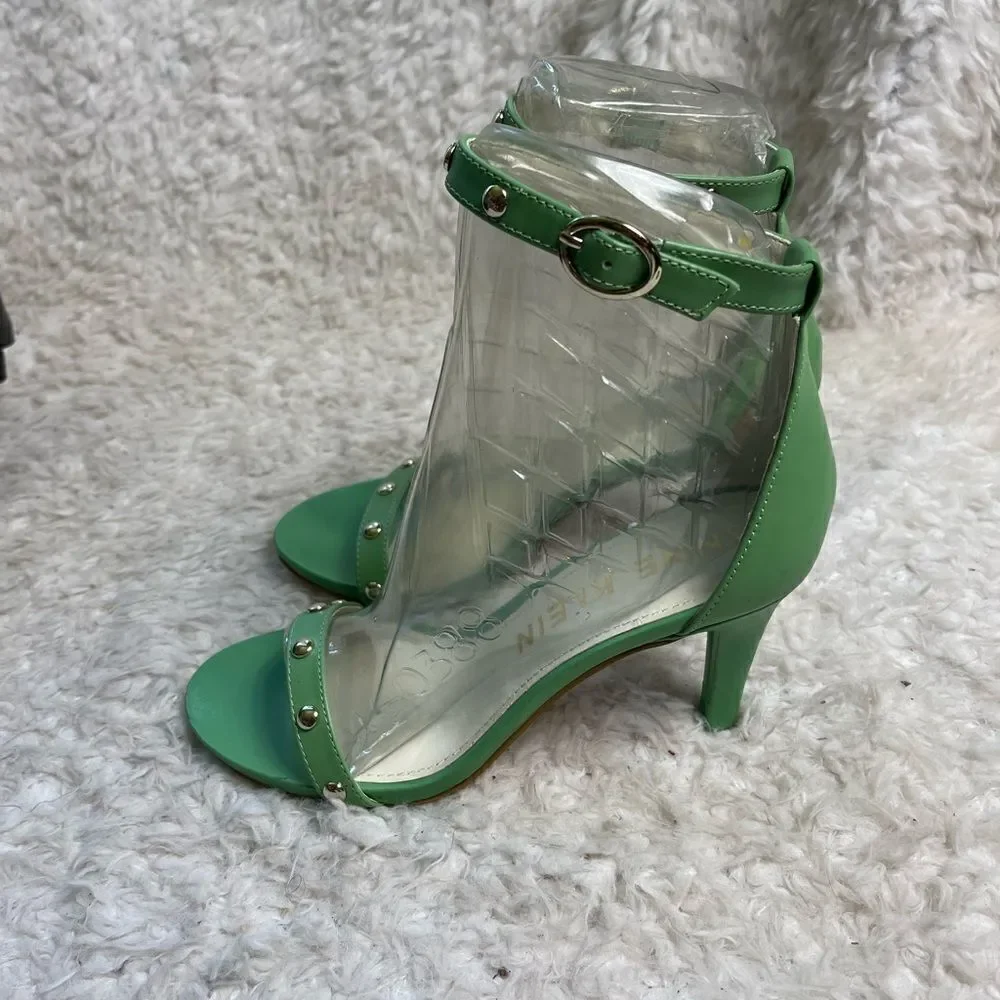 Anne Klein Ossana Mint Green Leather Studded strap Sandals Size 7.5M